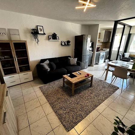 Appartement vue port plein centre 10mn de la plage Agde Extérieur photo